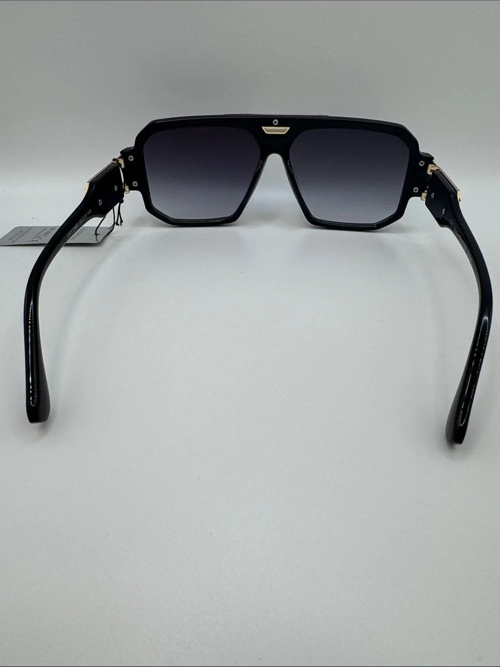 N/A stylish black